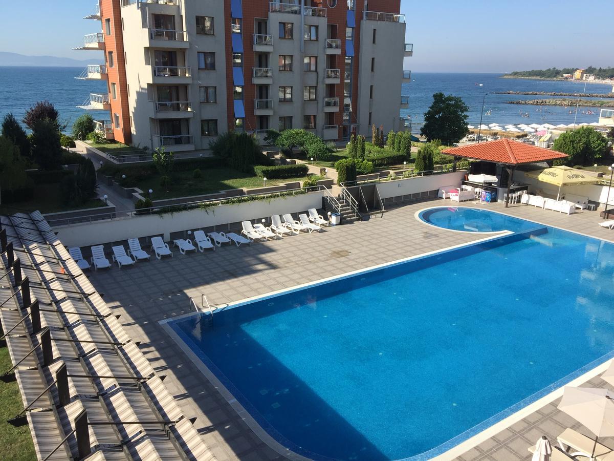 Apartments Helios Поморие Экстерьер фото
